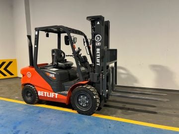 Betlift 3 Ton Euro 5 Motor Dizel 4,80 Mt Forklift